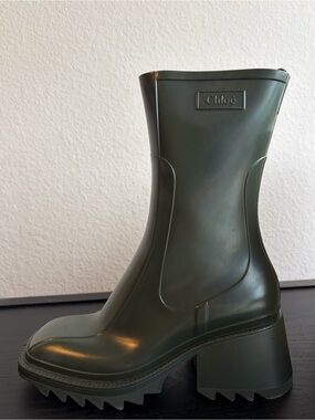 Green Chloe Betty rain boots